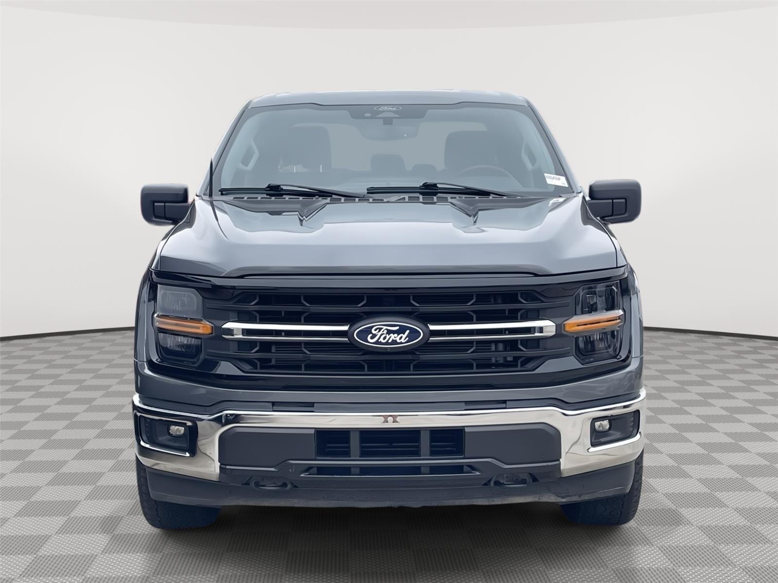 Vehicle photo 4