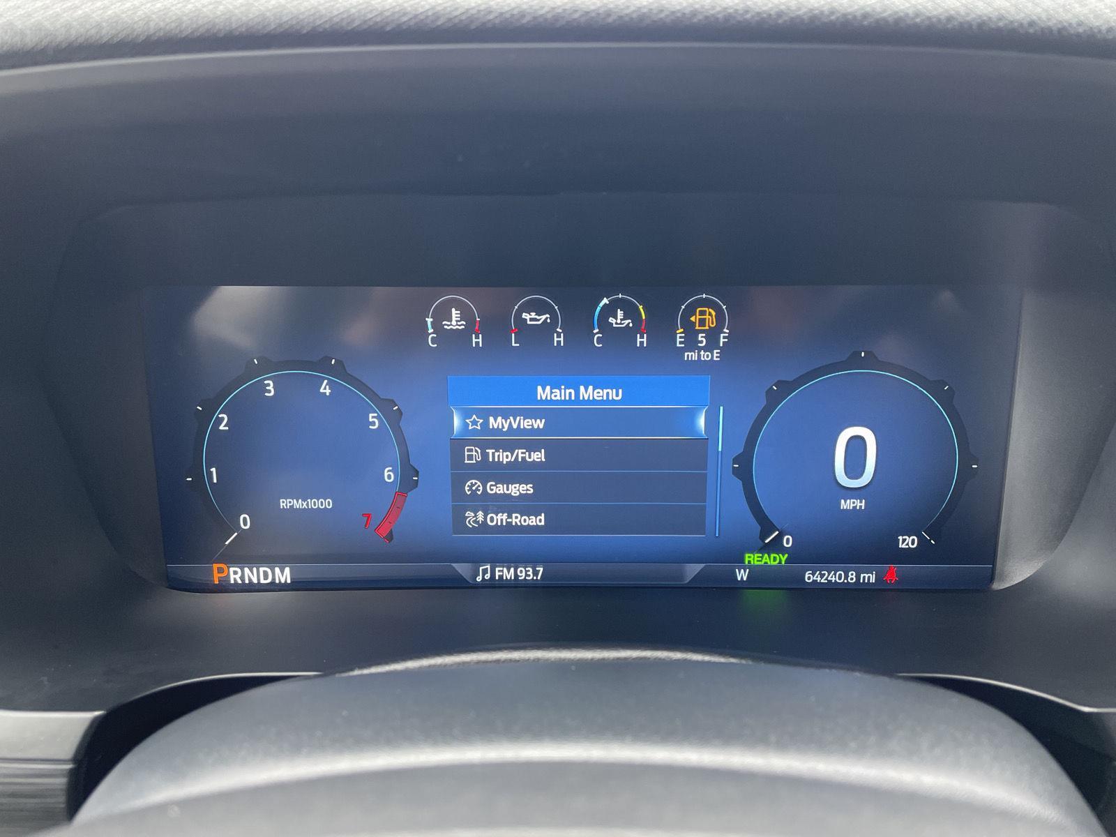 Vehicle photo 15