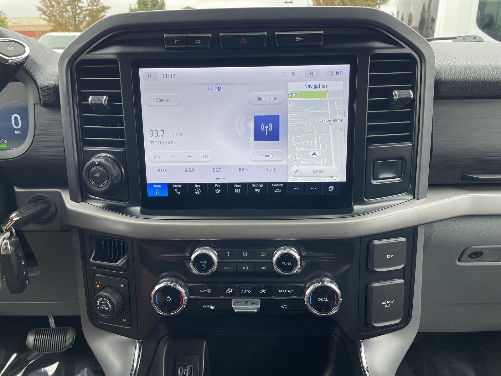 Vehicle photo 22