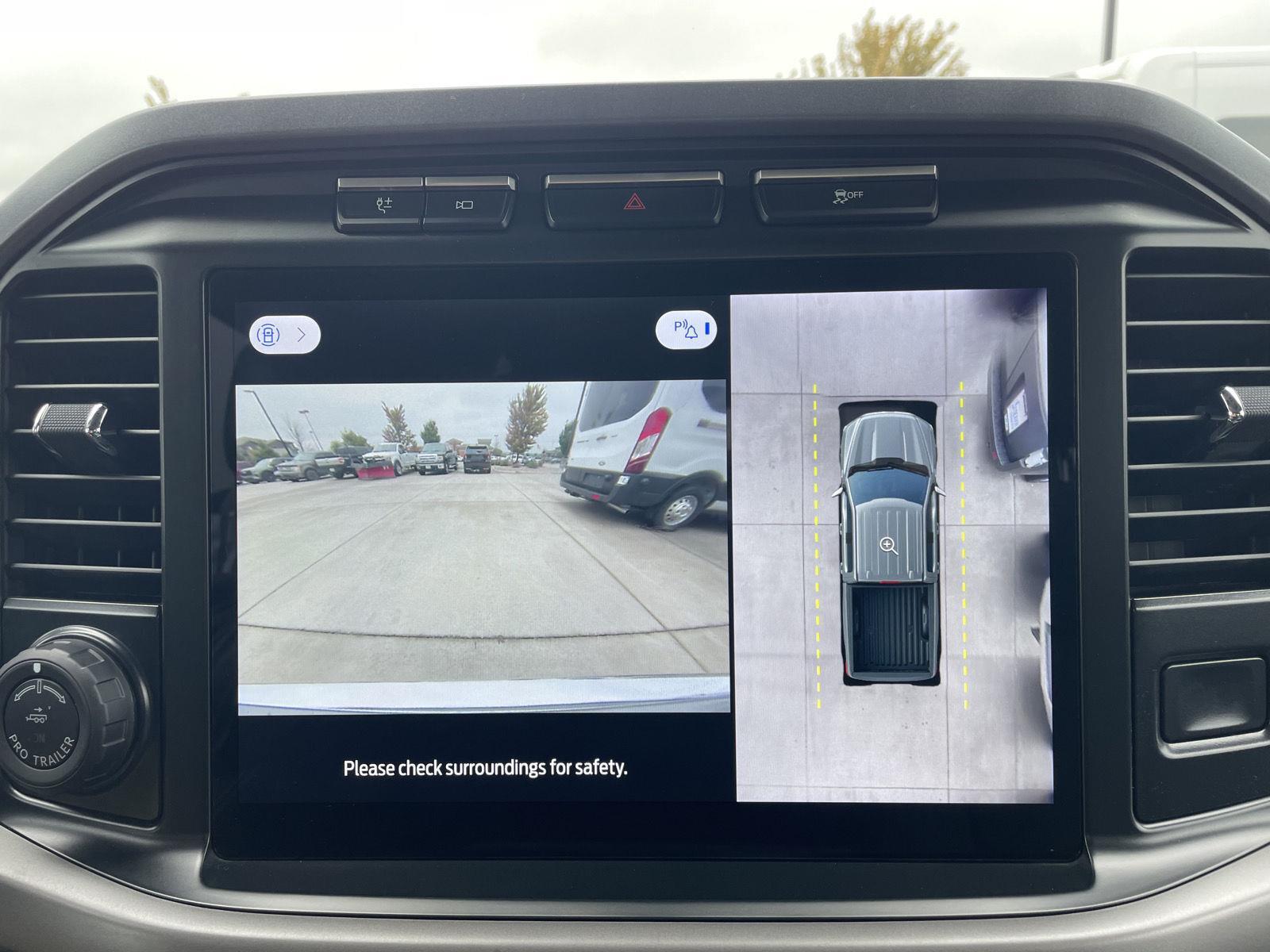 Vehicle photo 24