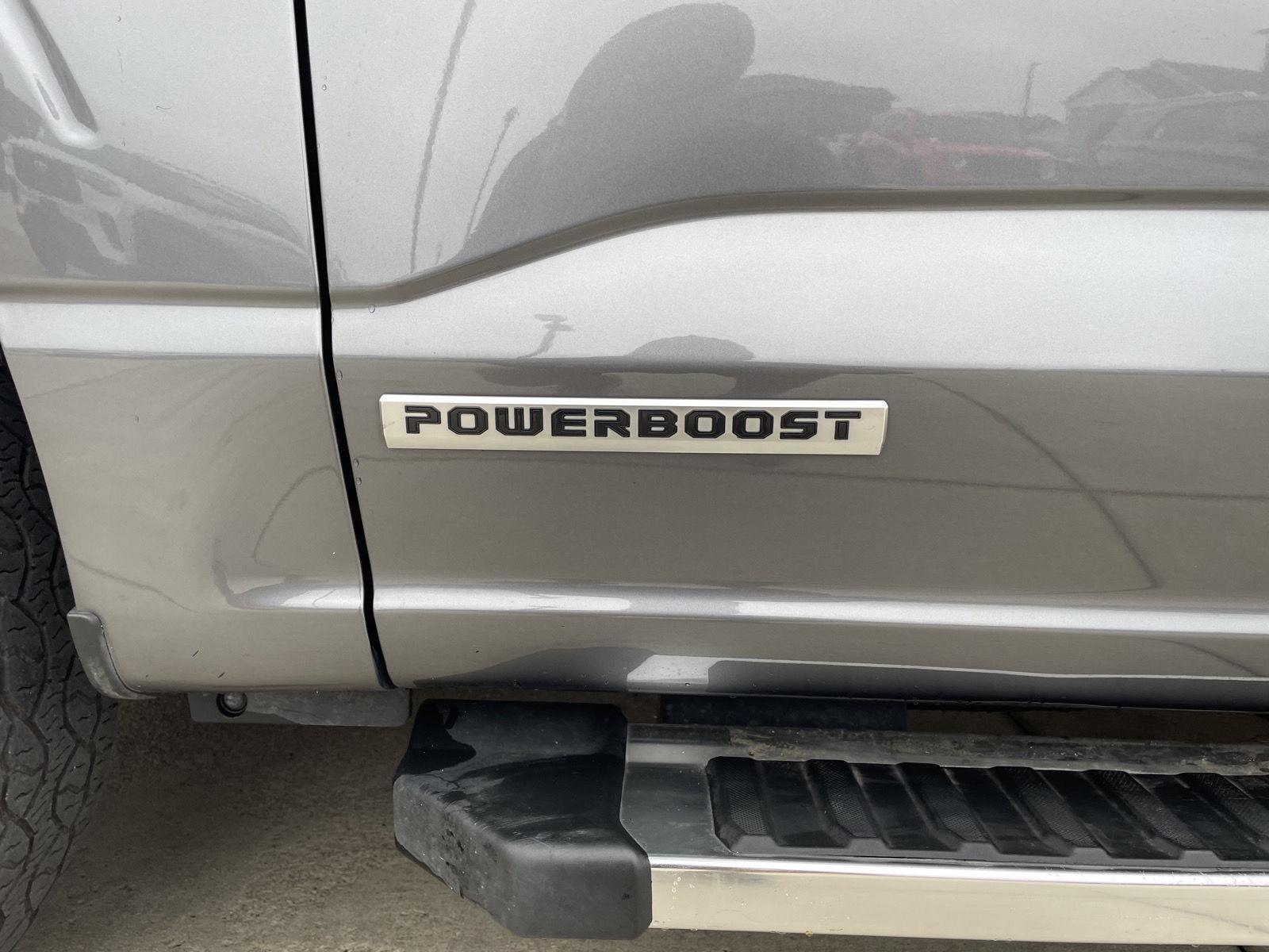 Vehicle photo 41