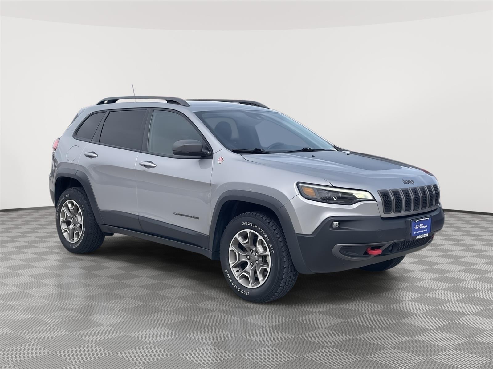 Vehicle photo 5