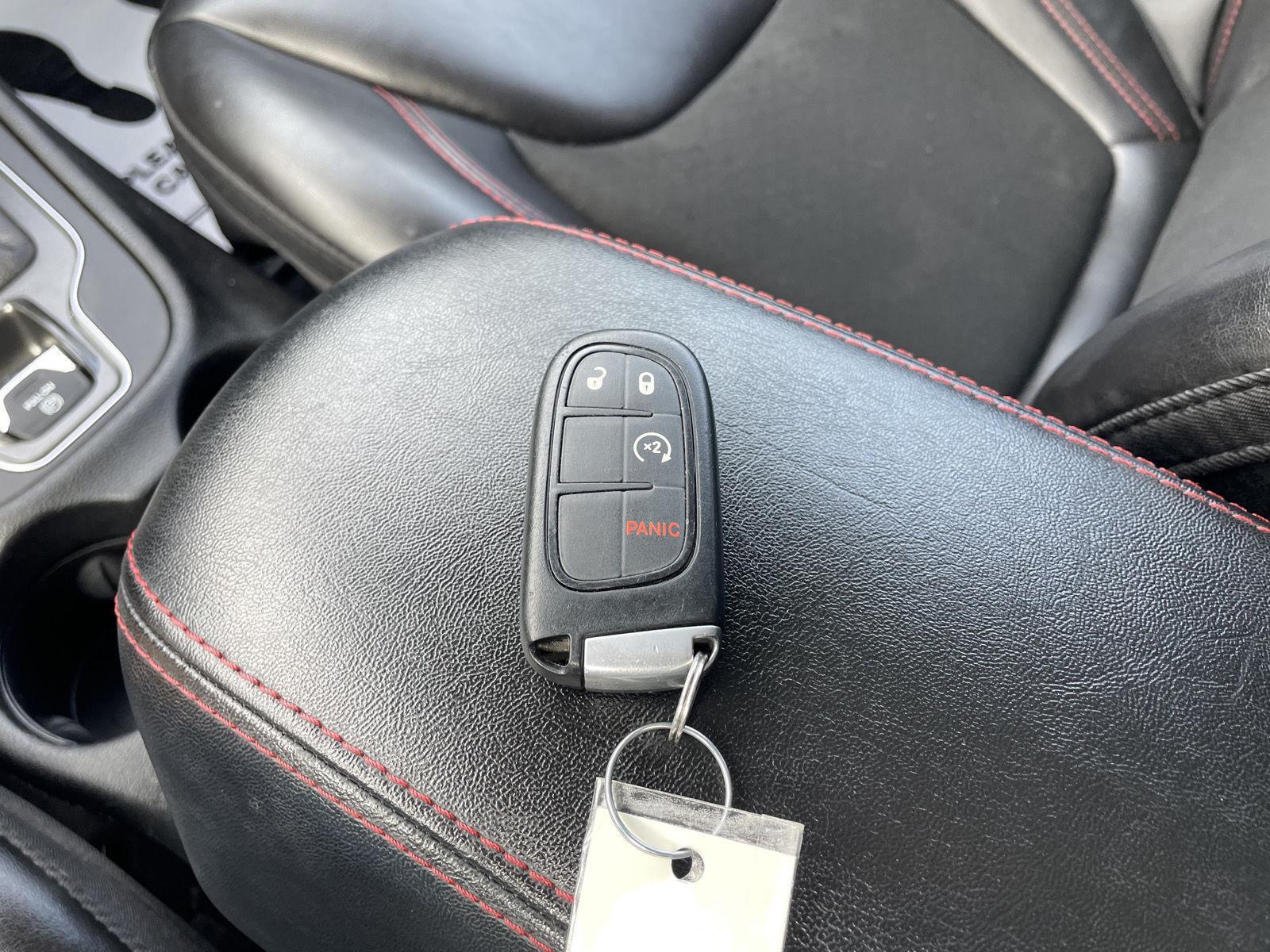 Vehicle photo 36