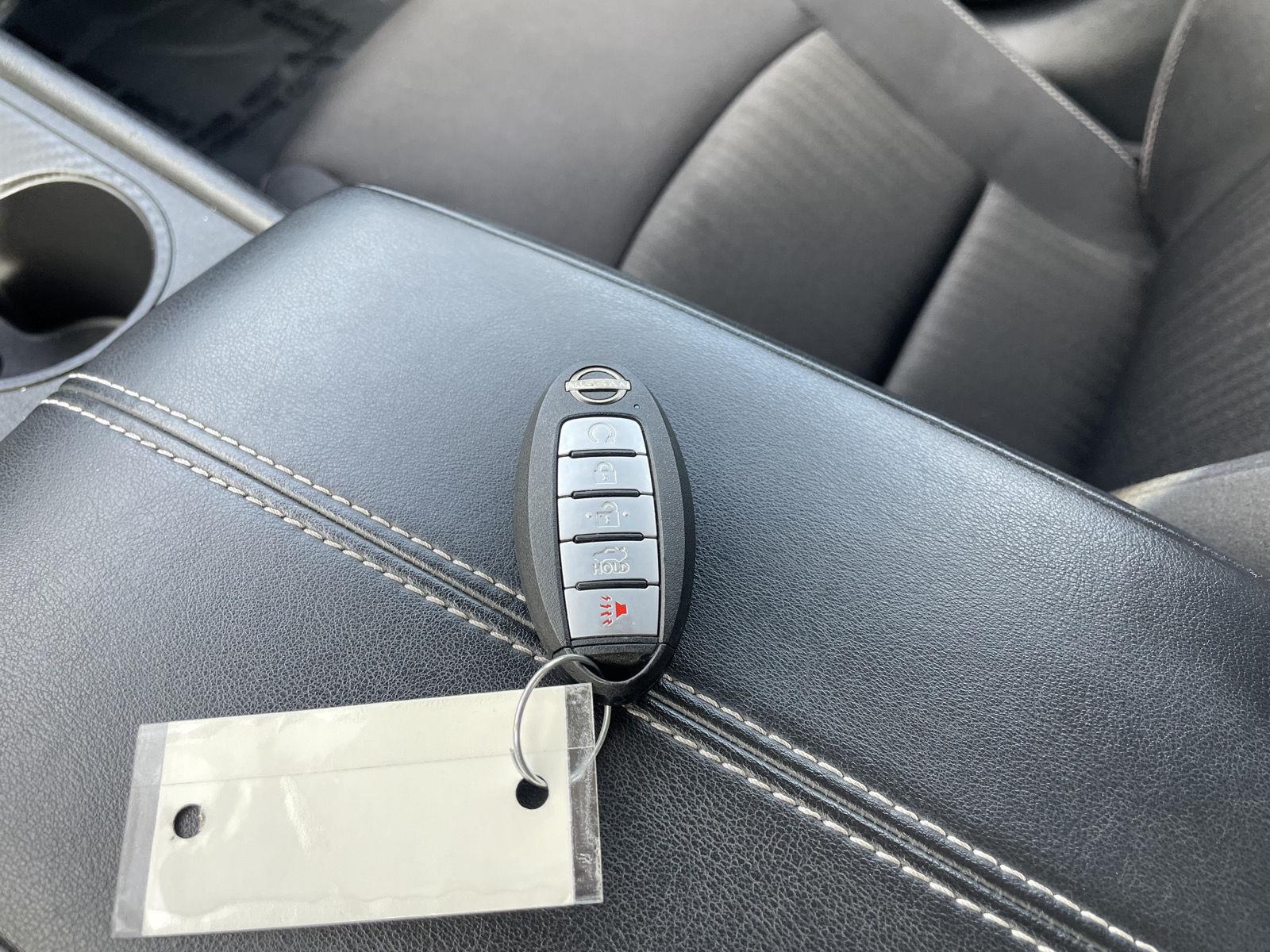 Vehicle photo 35