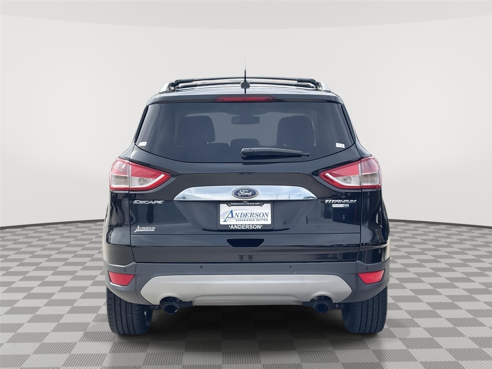 Vehicle photo 8