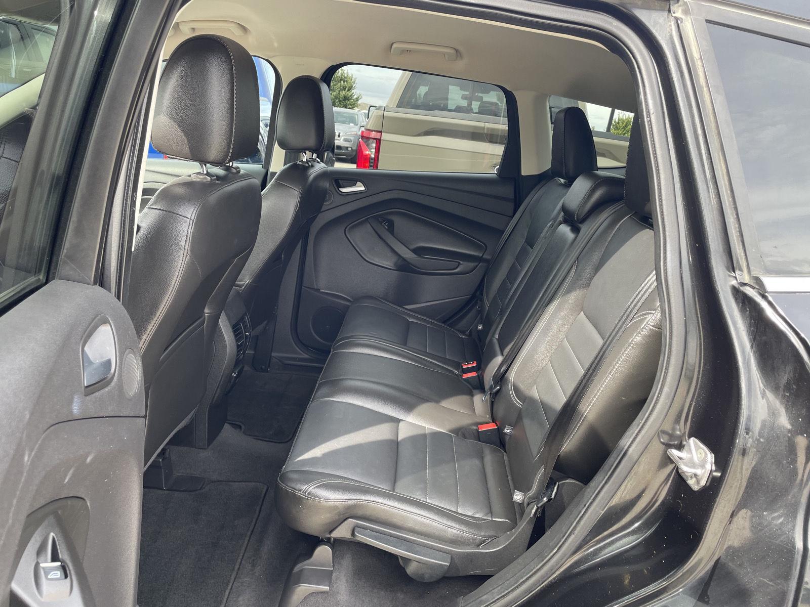 Vehicle photo 20