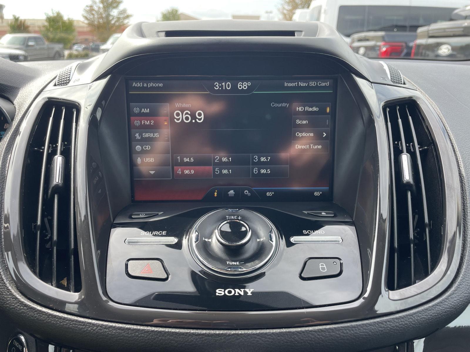Vehicle photo 25