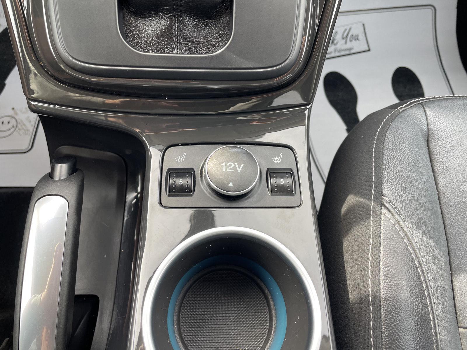 Vehicle photo 27