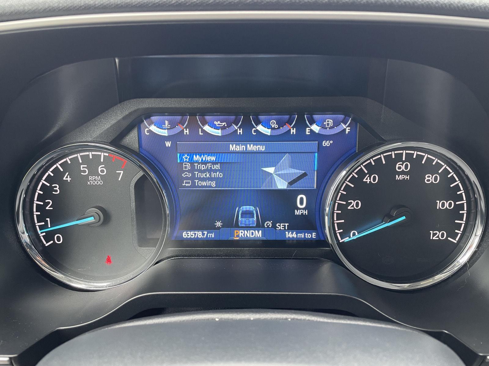 Vehicle photo 15