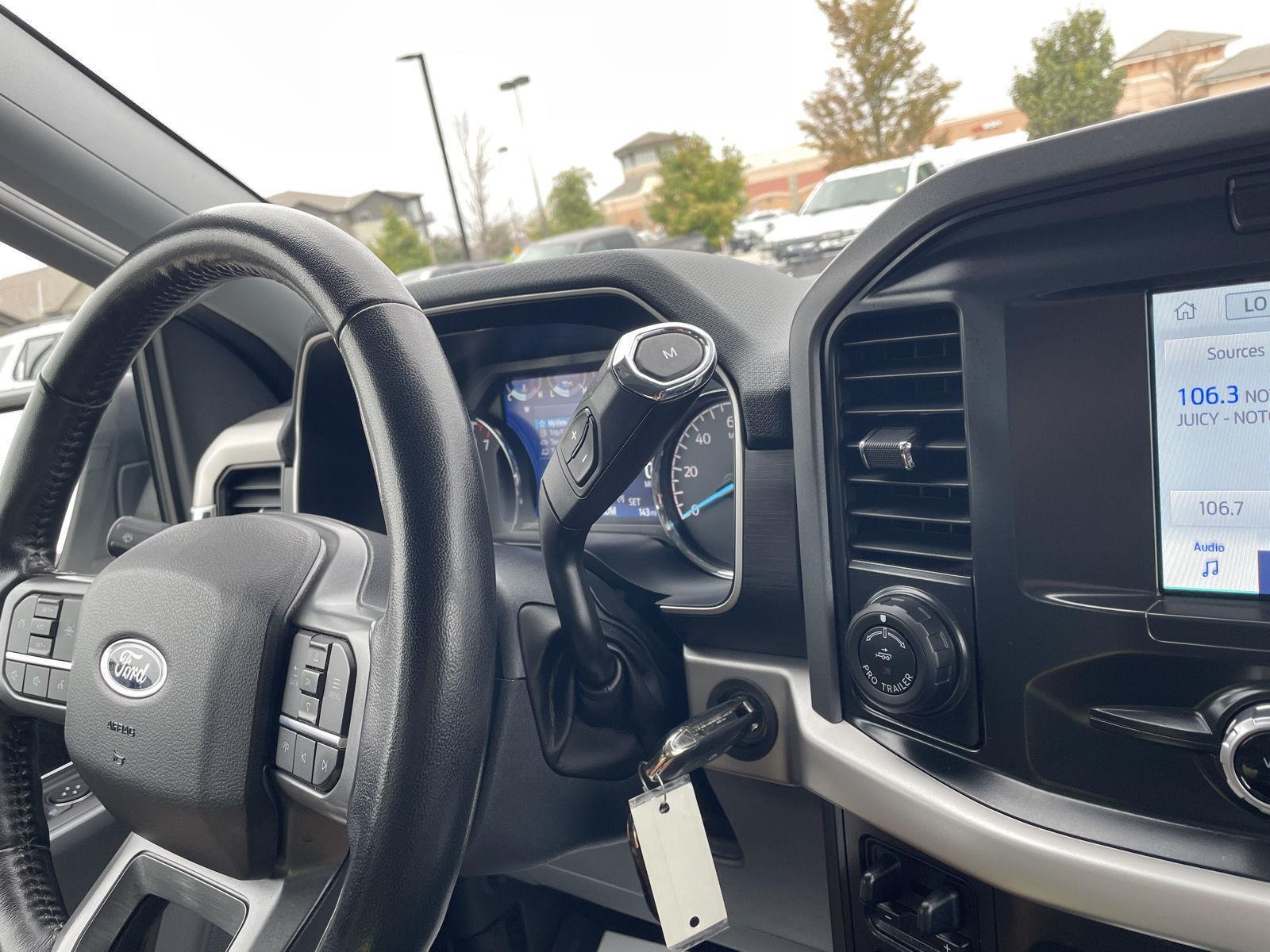 Vehicle photo 31