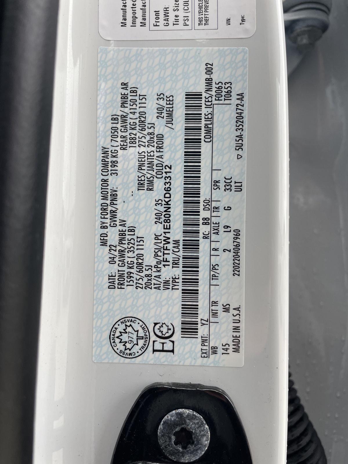 Vehicle photo 33