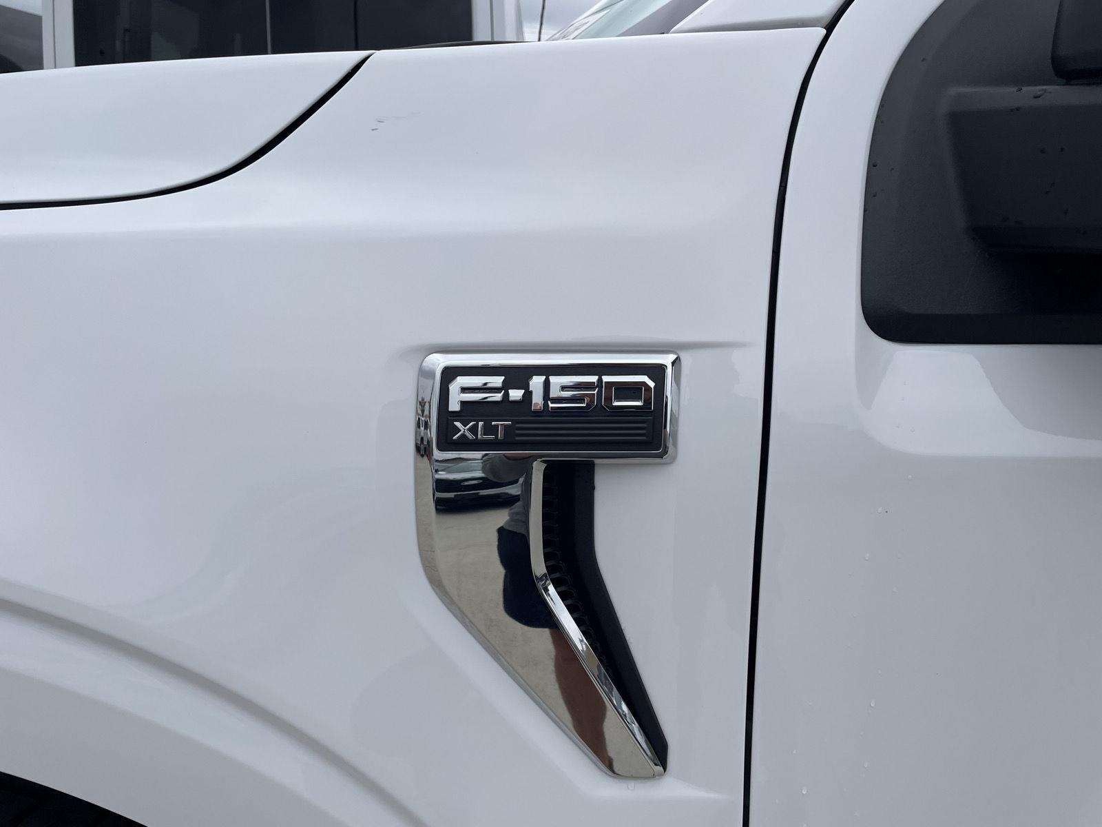 Vehicle photo 38