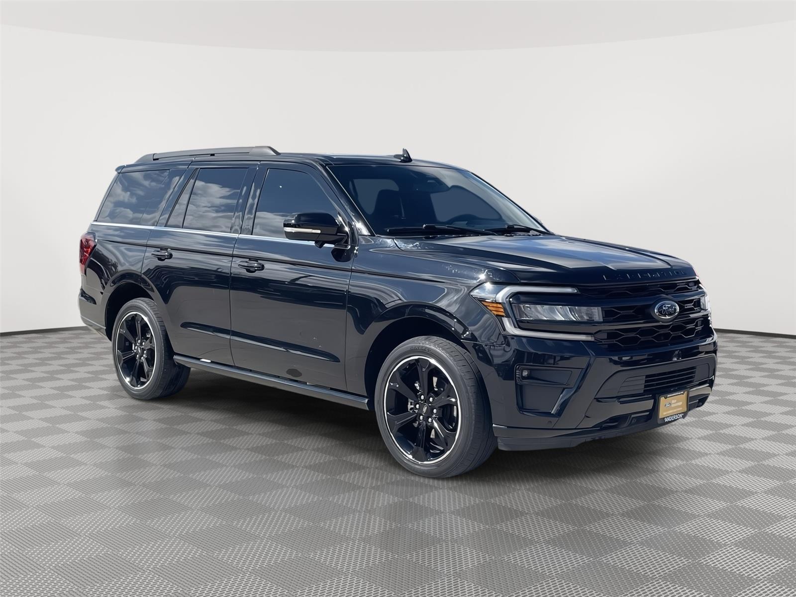 Vehicle photo 5