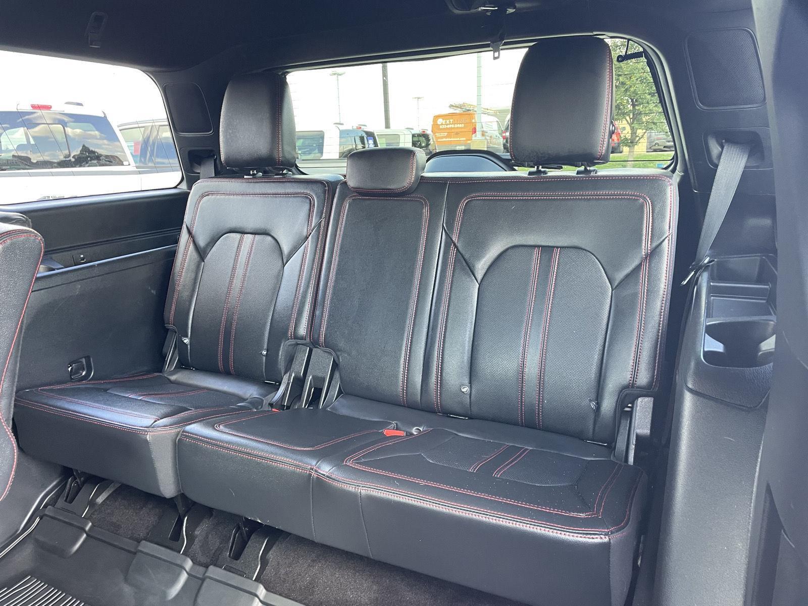 Vehicle photo 21