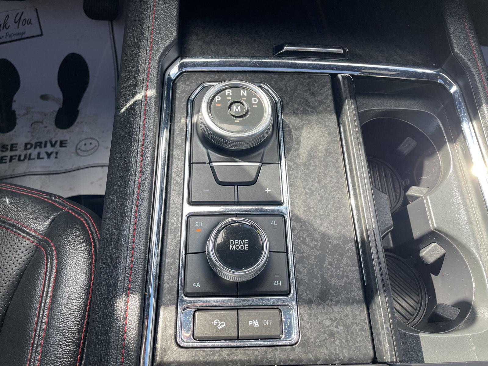 Vehicle photo 35