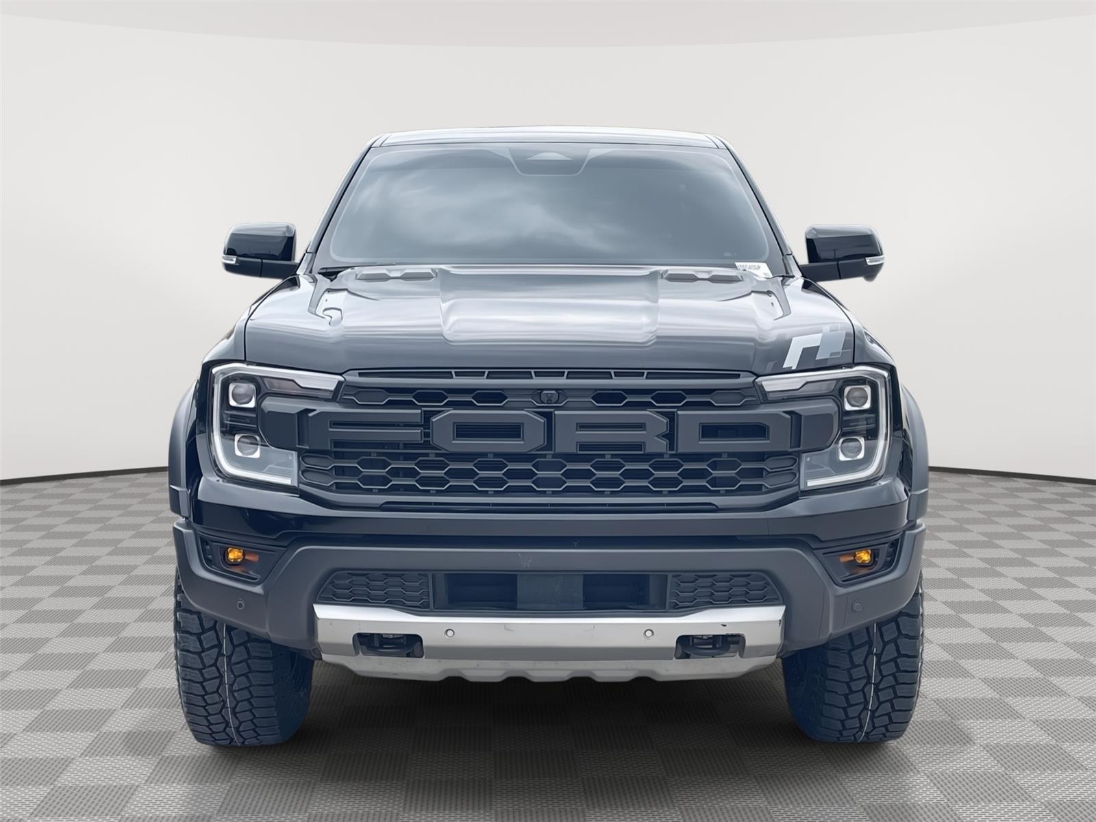 Vehicle photo 4