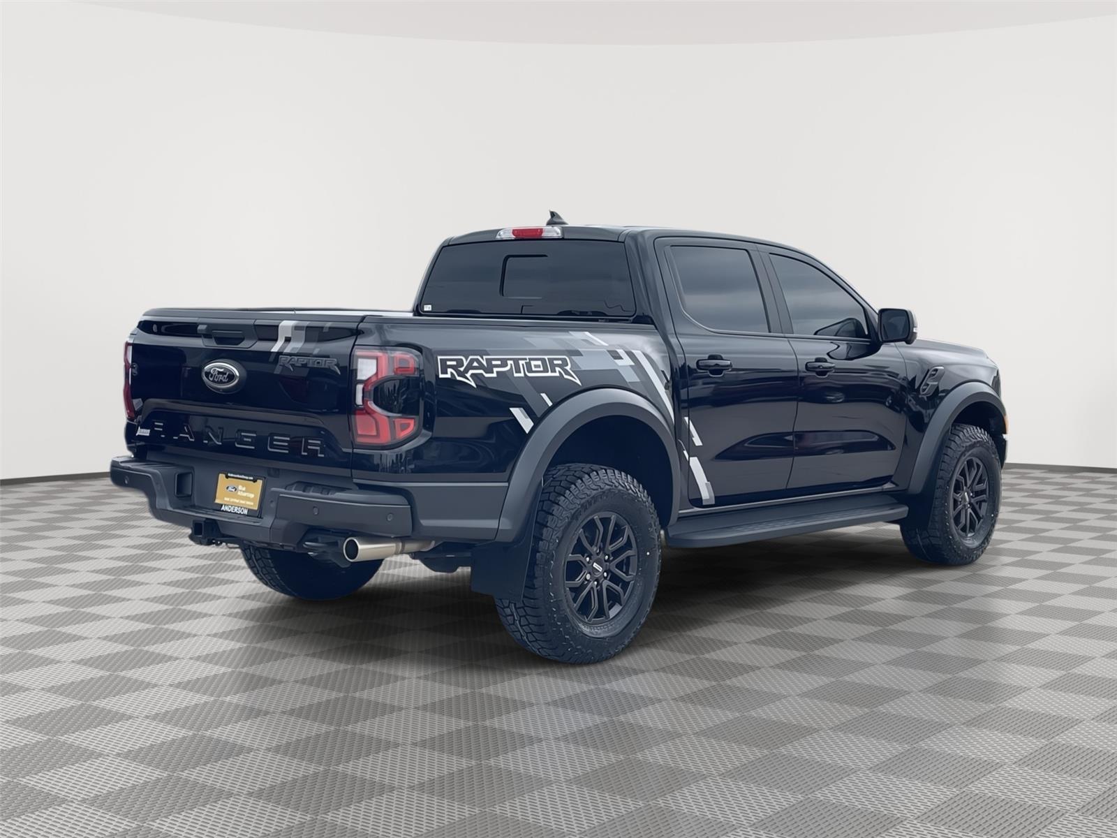 Vehicle photo 7