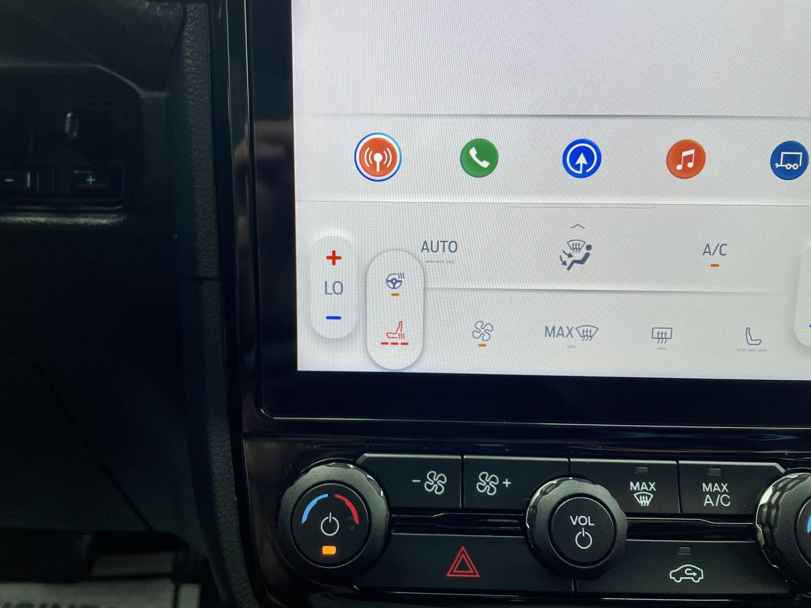 Vehicle photo 28