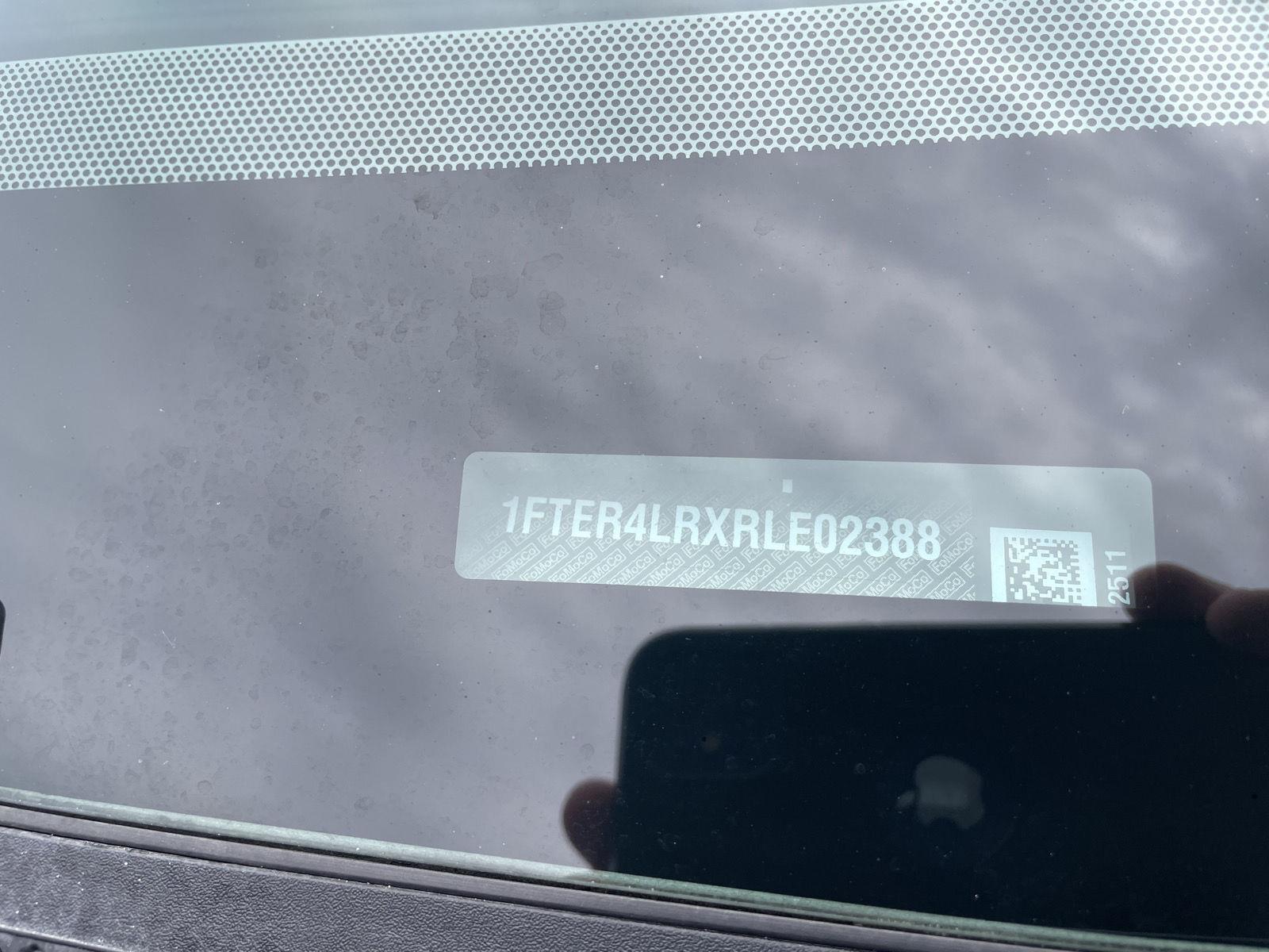 Vehicle photo 35
