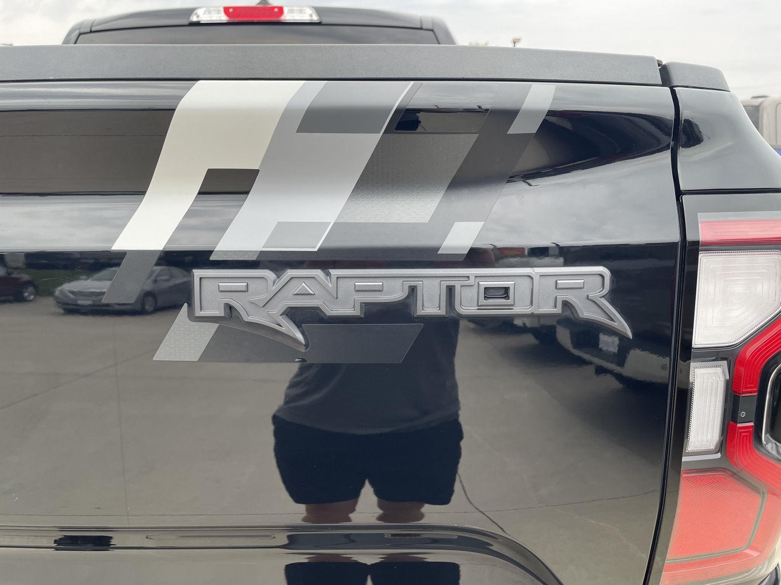 Vehicle photo 39