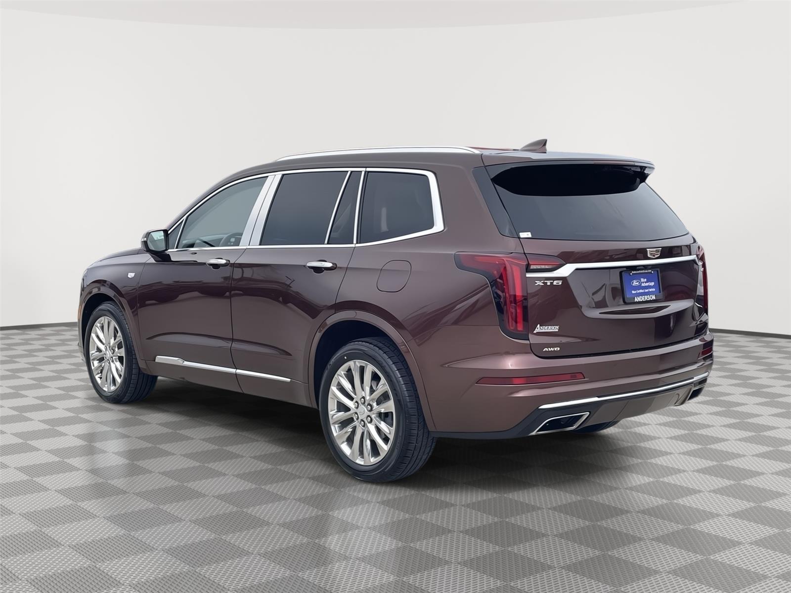 Vehicle photo 9