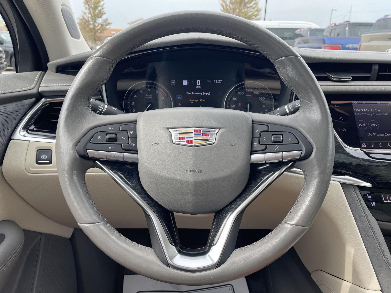 Vehicle photo 12