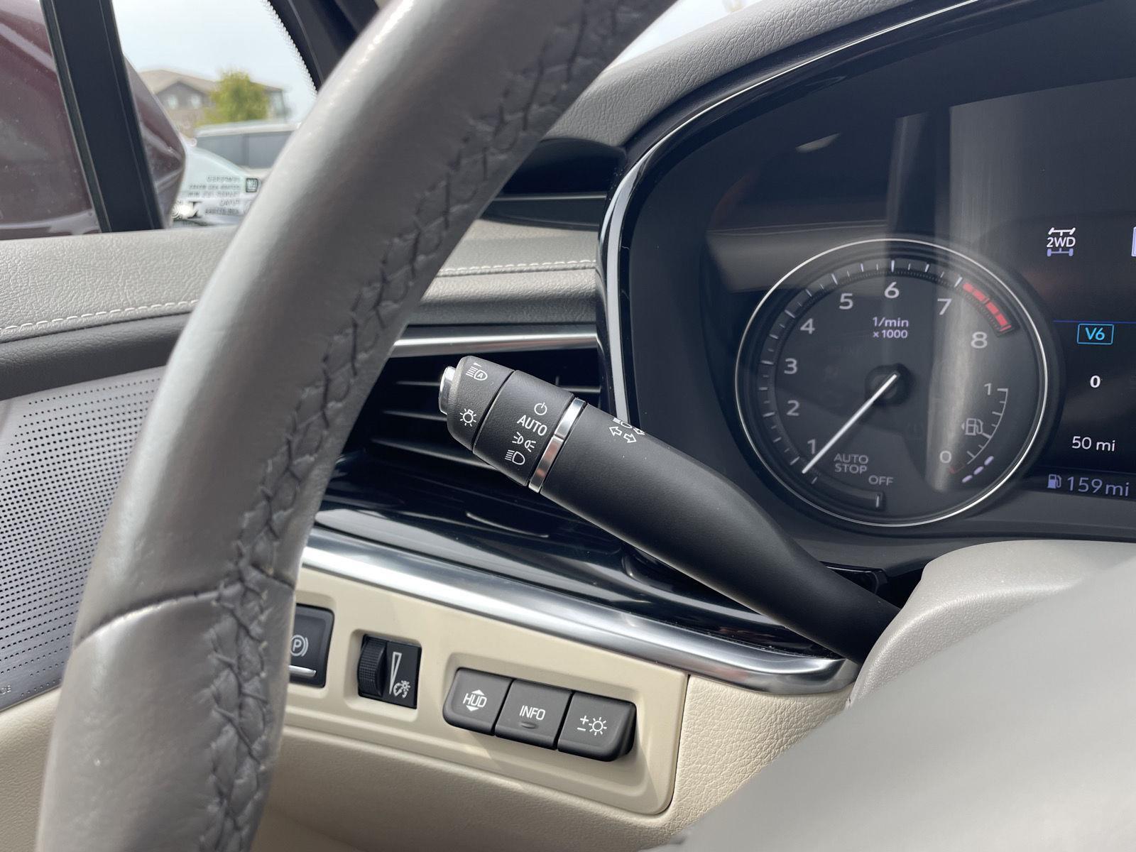 Vehicle photo 16