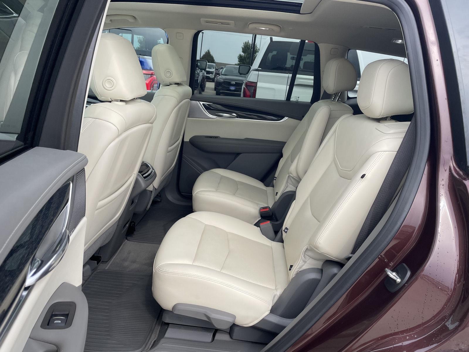 Vehicle photo 20