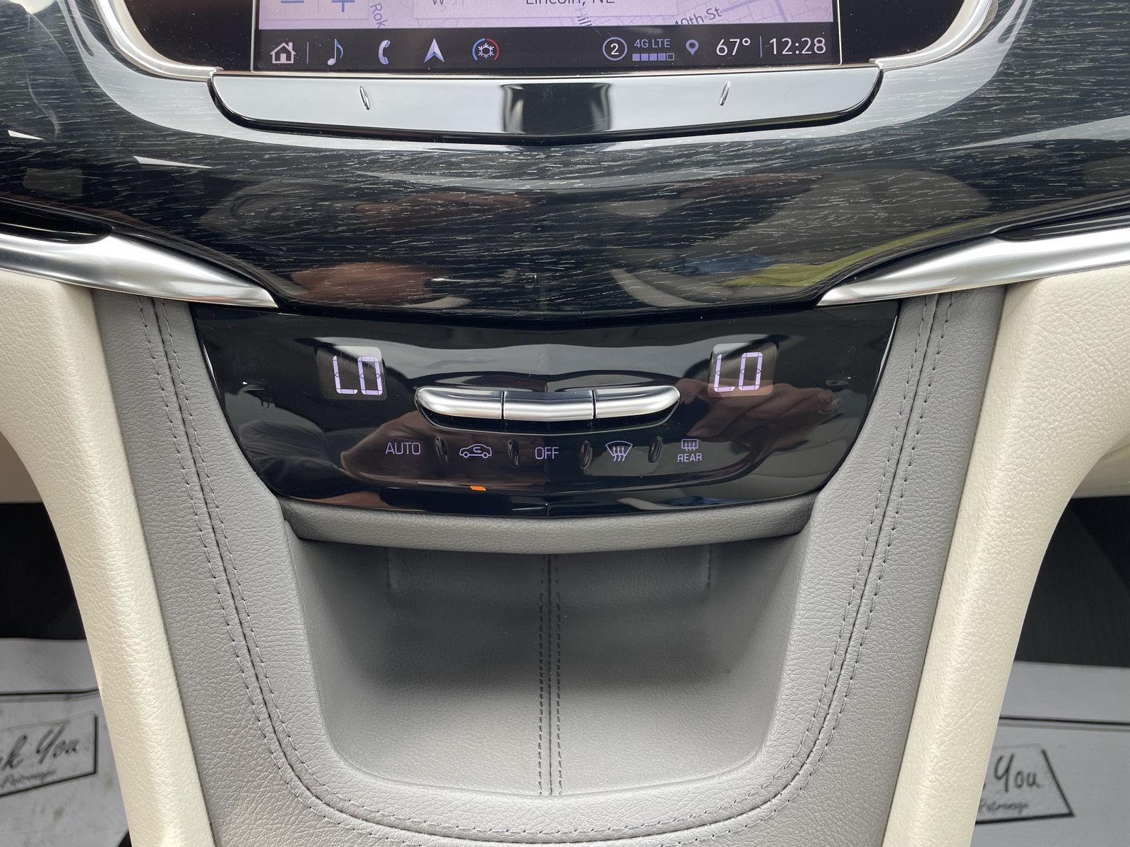 Vehicle photo 32