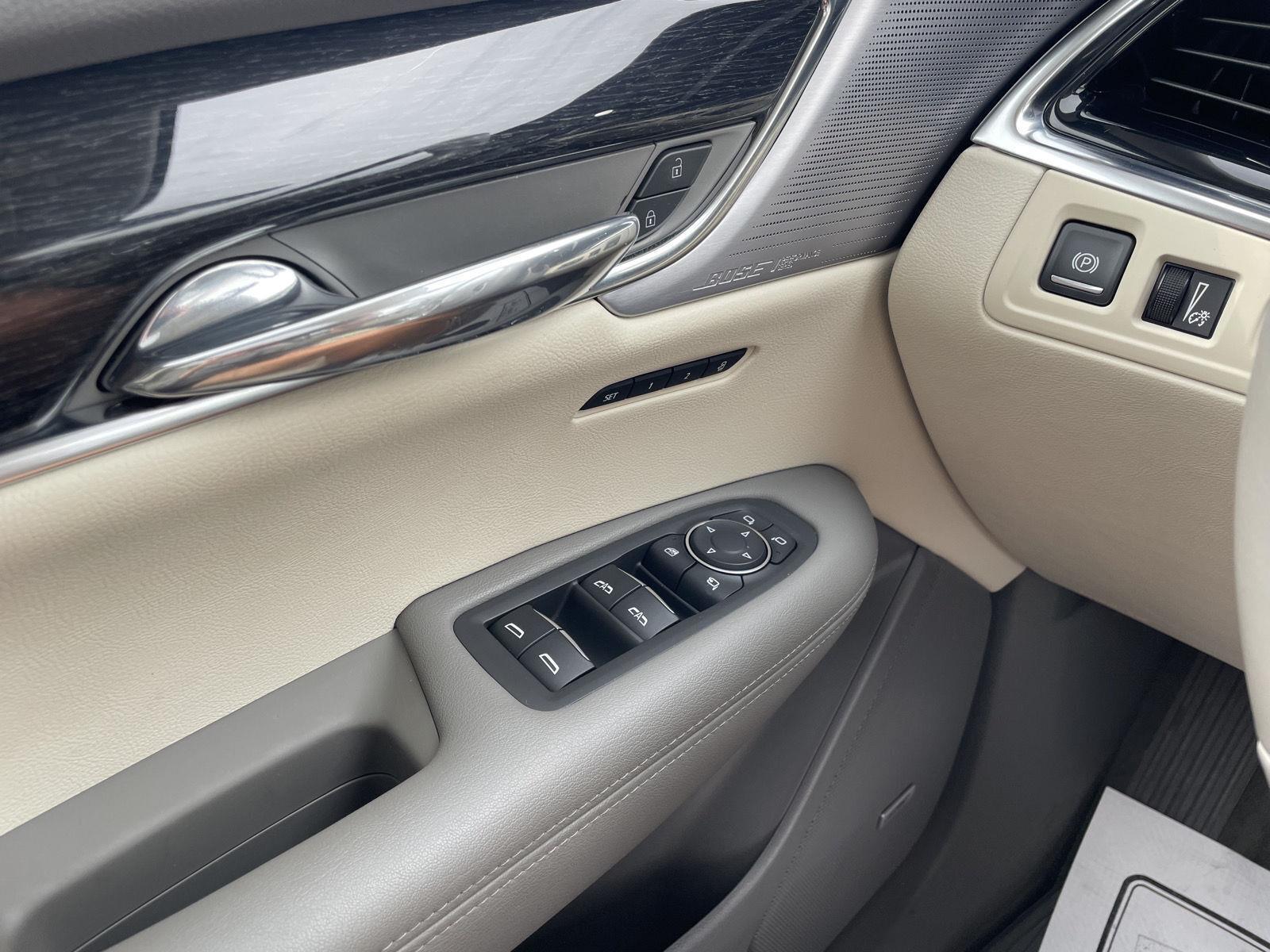 Vehicle photo 36