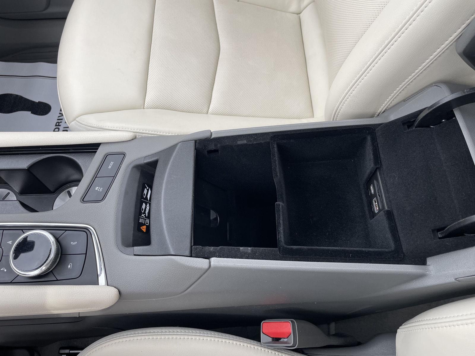 Vehicle photo 38