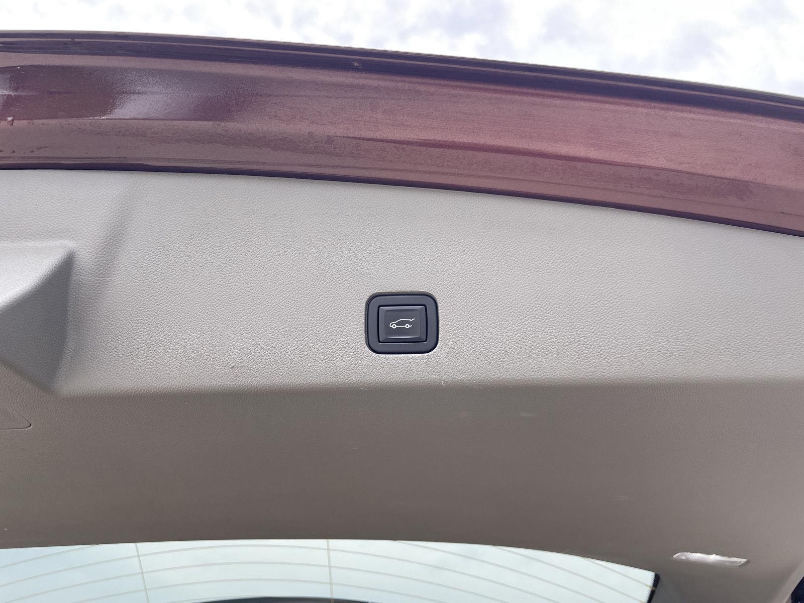 Vehicle photo 45