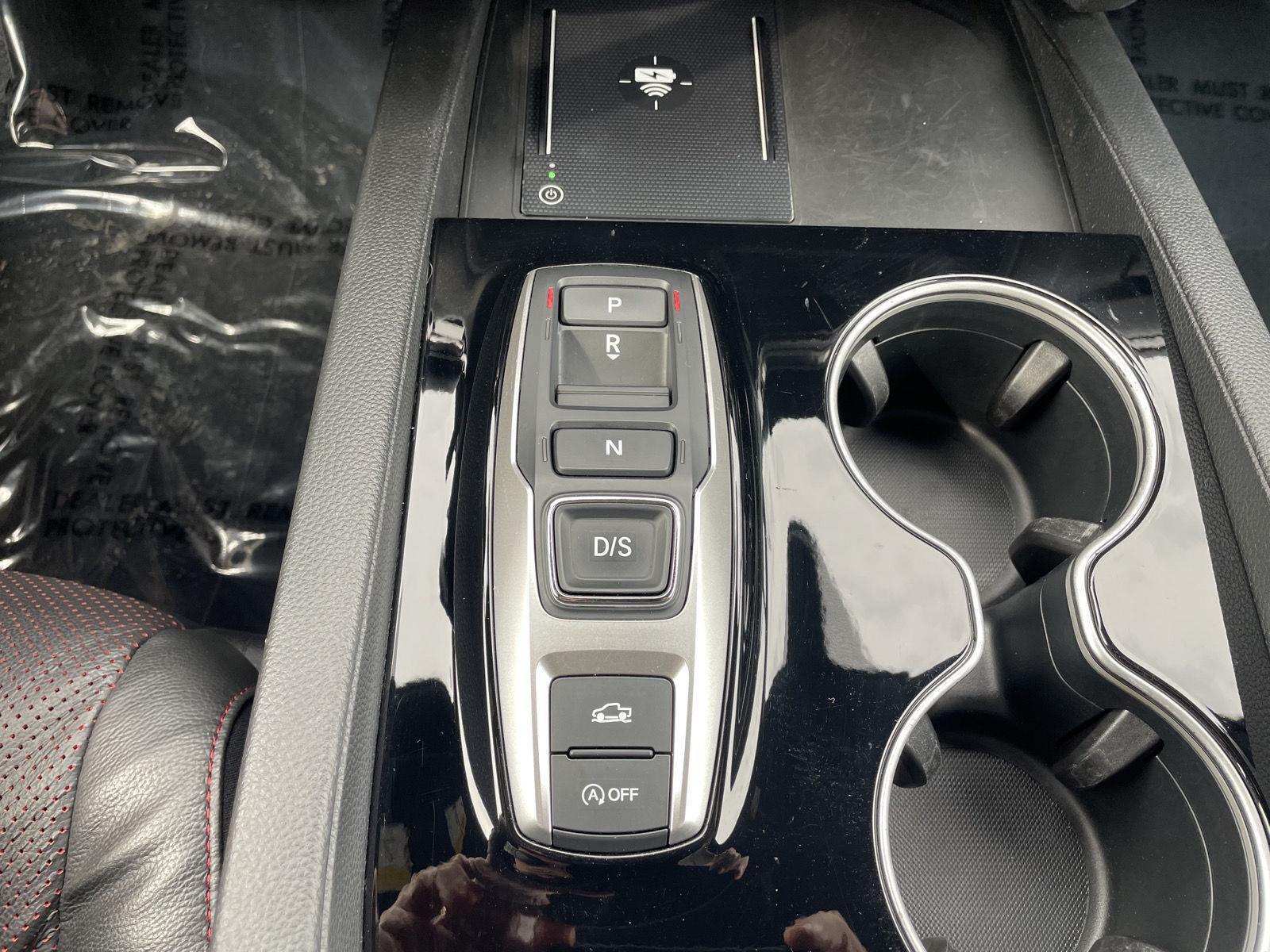 Vehicle photo 33