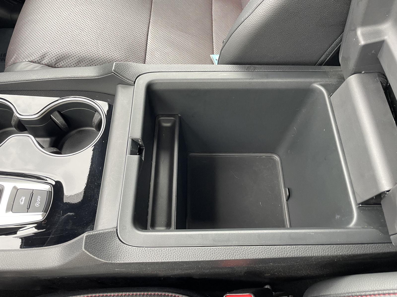 Vehicle photo 35