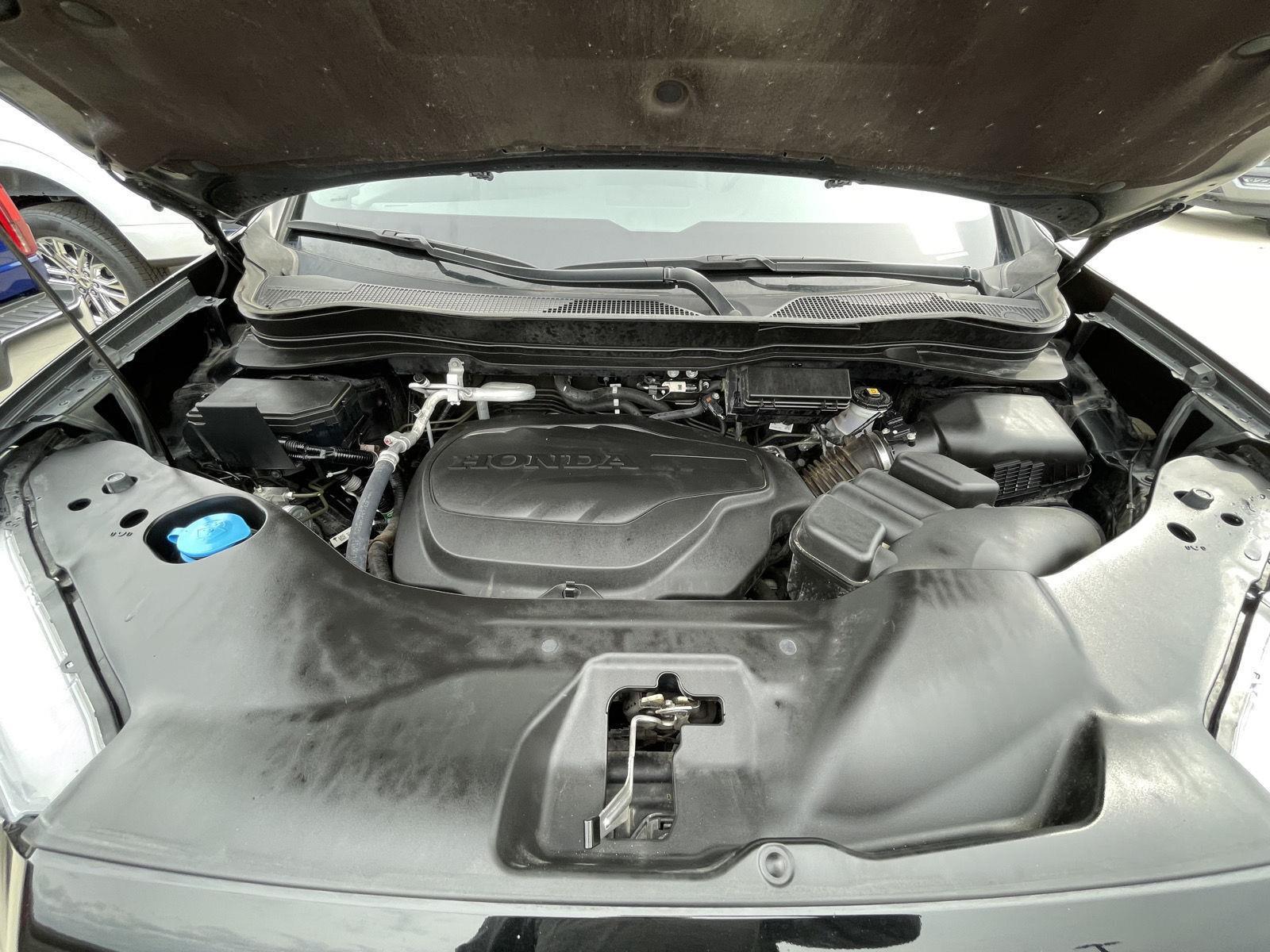 Vehicle photo 38