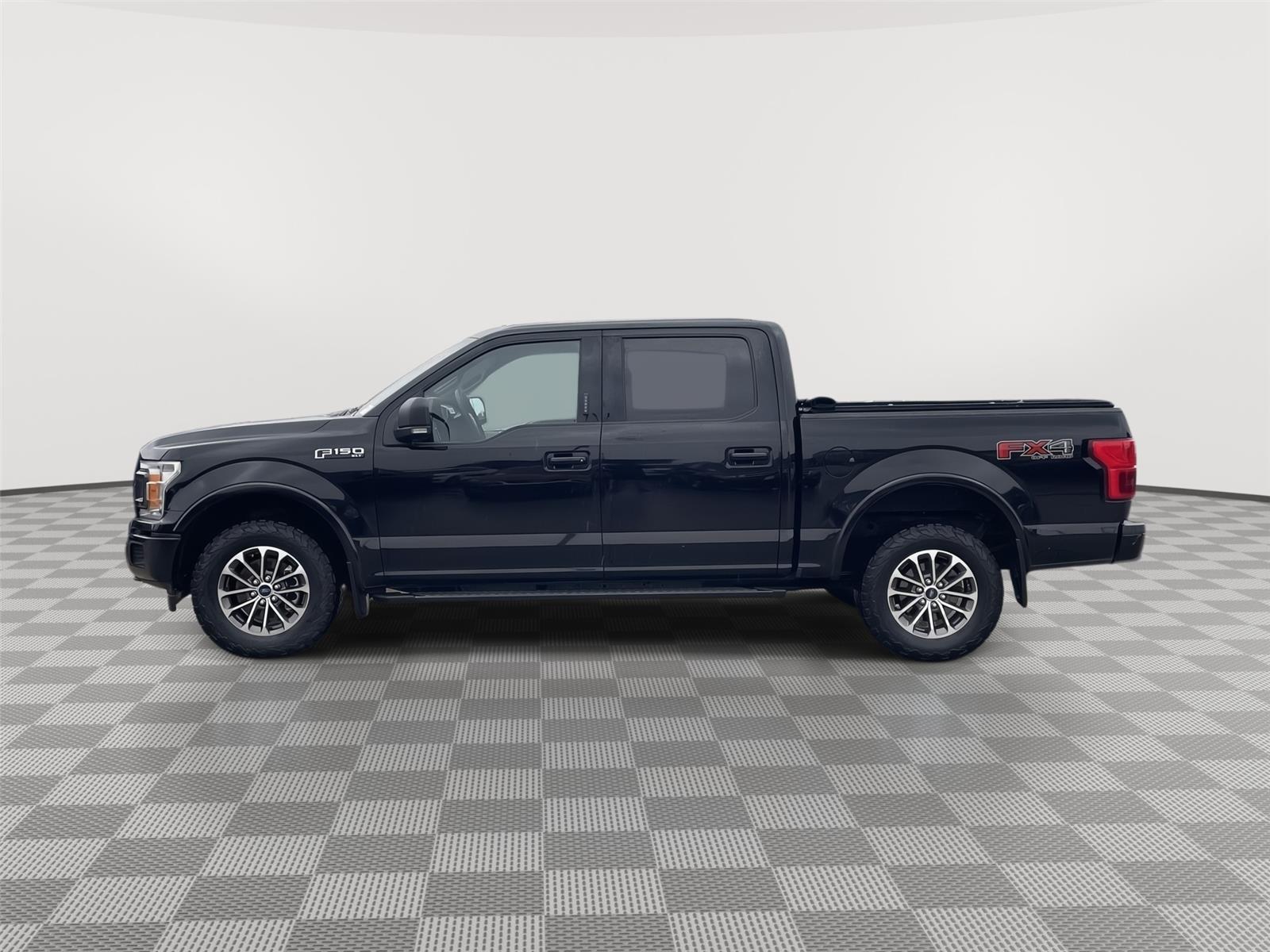 Vehicle photo 2