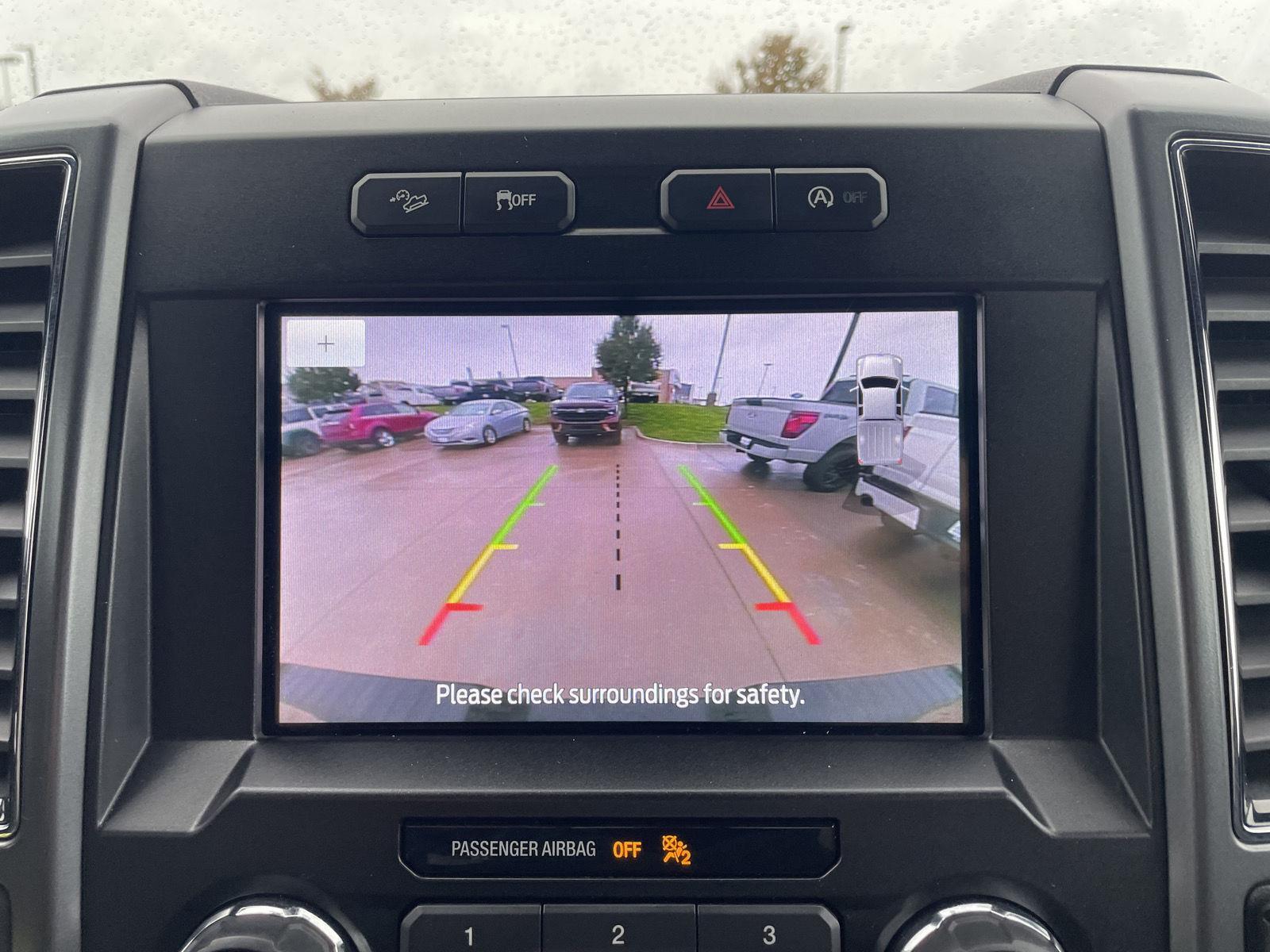 Vehicle photo 22