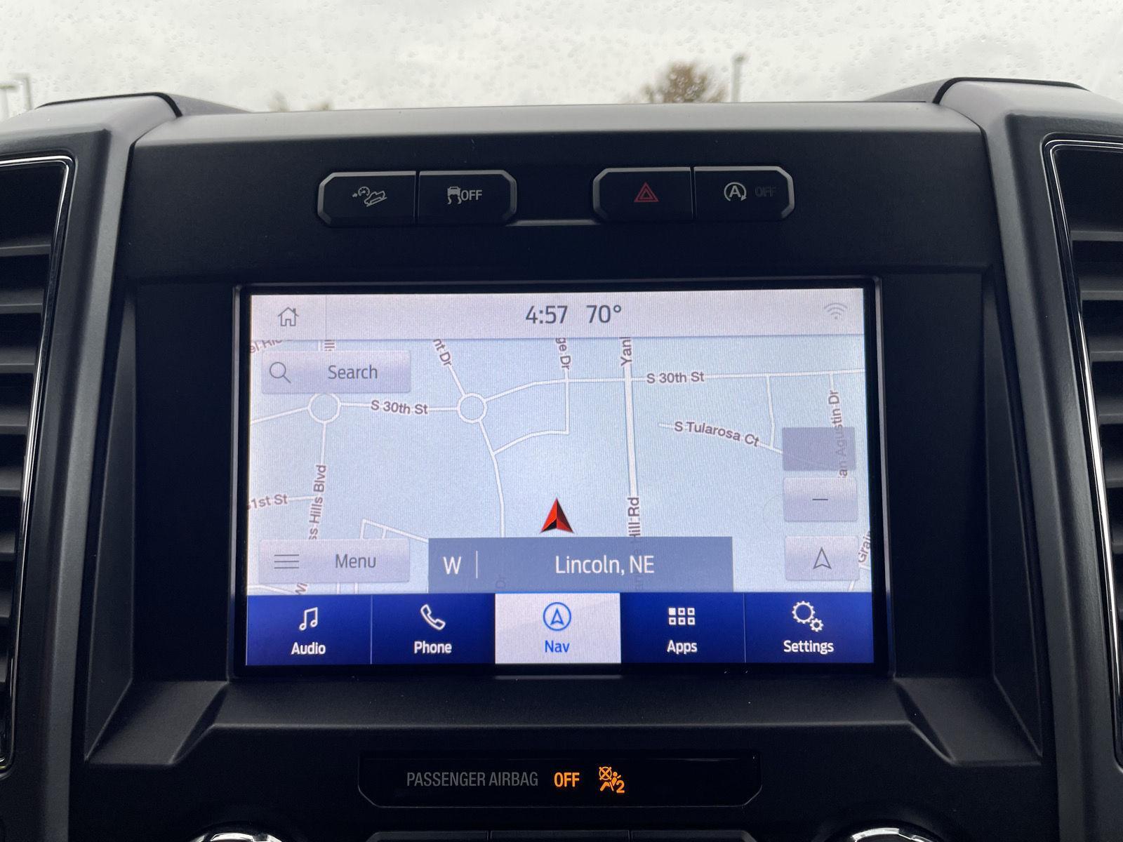 Vehicle photo 23