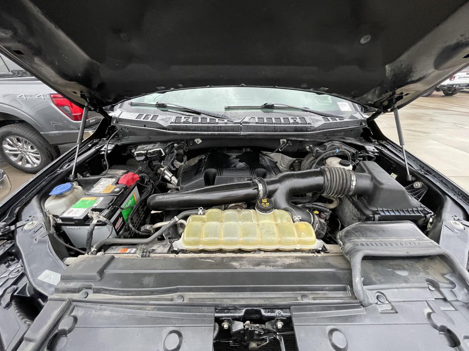 Vehicle photo 35