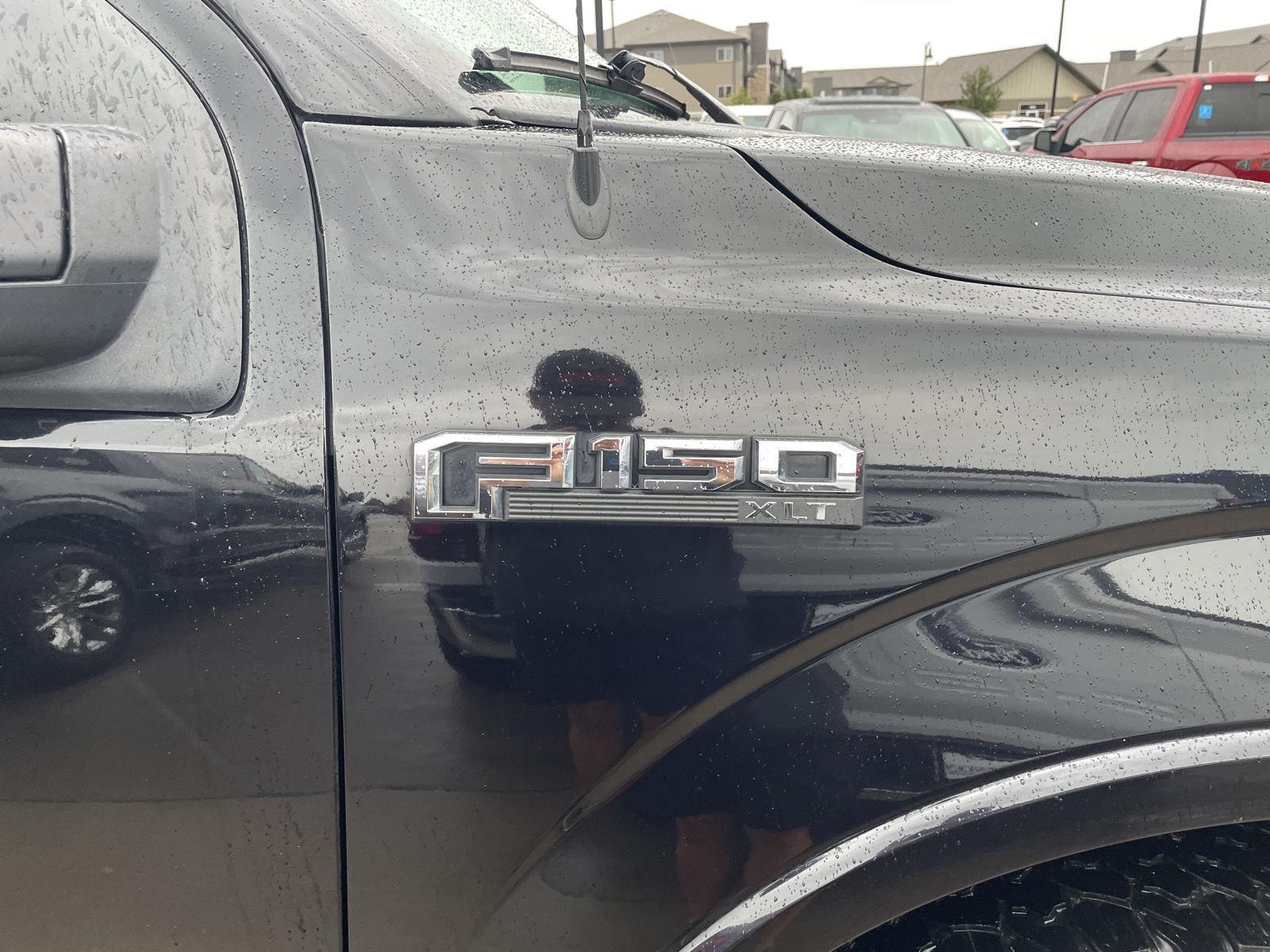 Vehicle photo 38