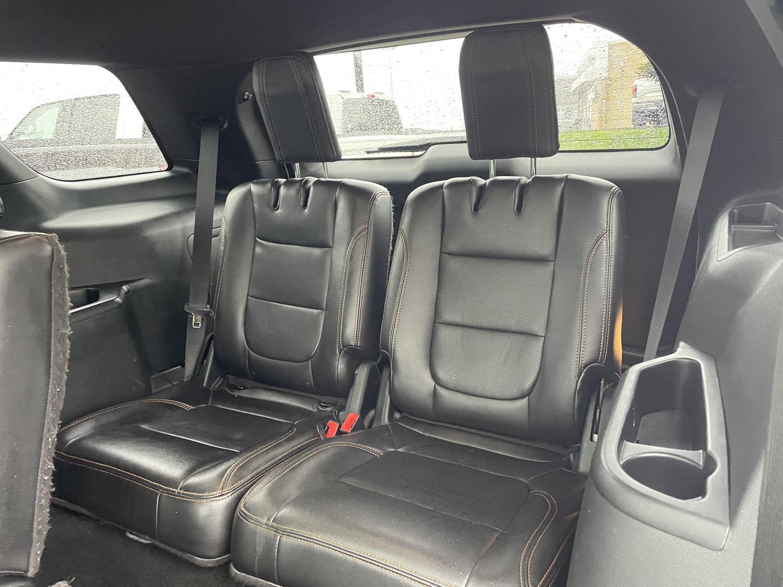 Vehicle photo 21