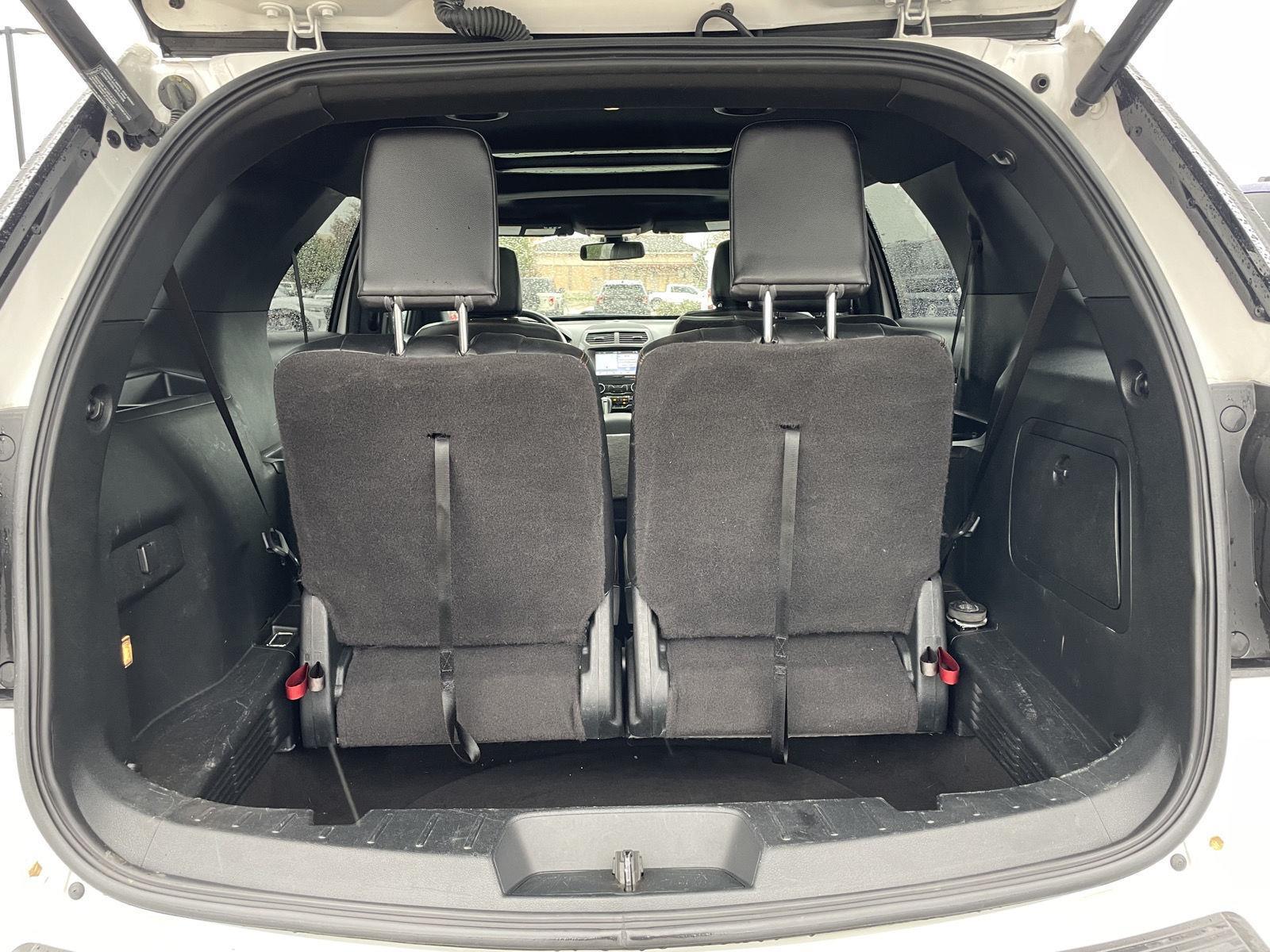 Vehicle photo 37