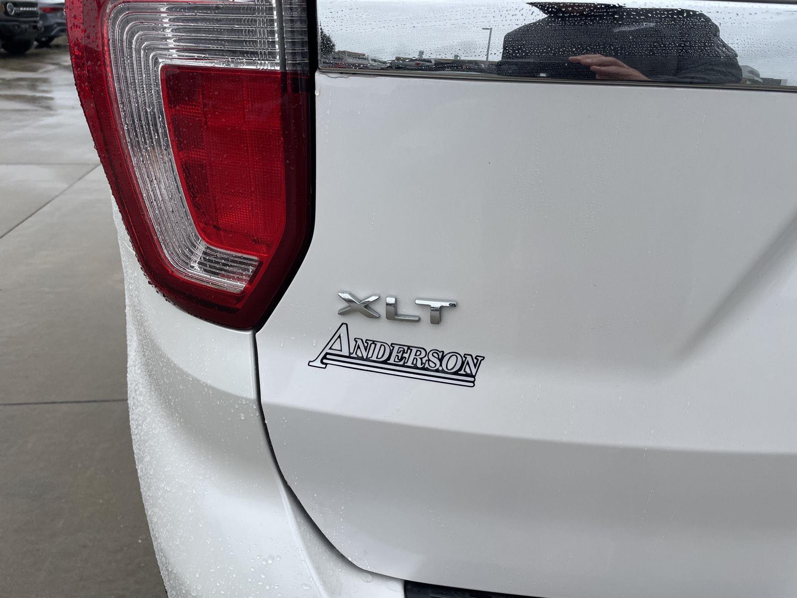 Vehicle photo 40
