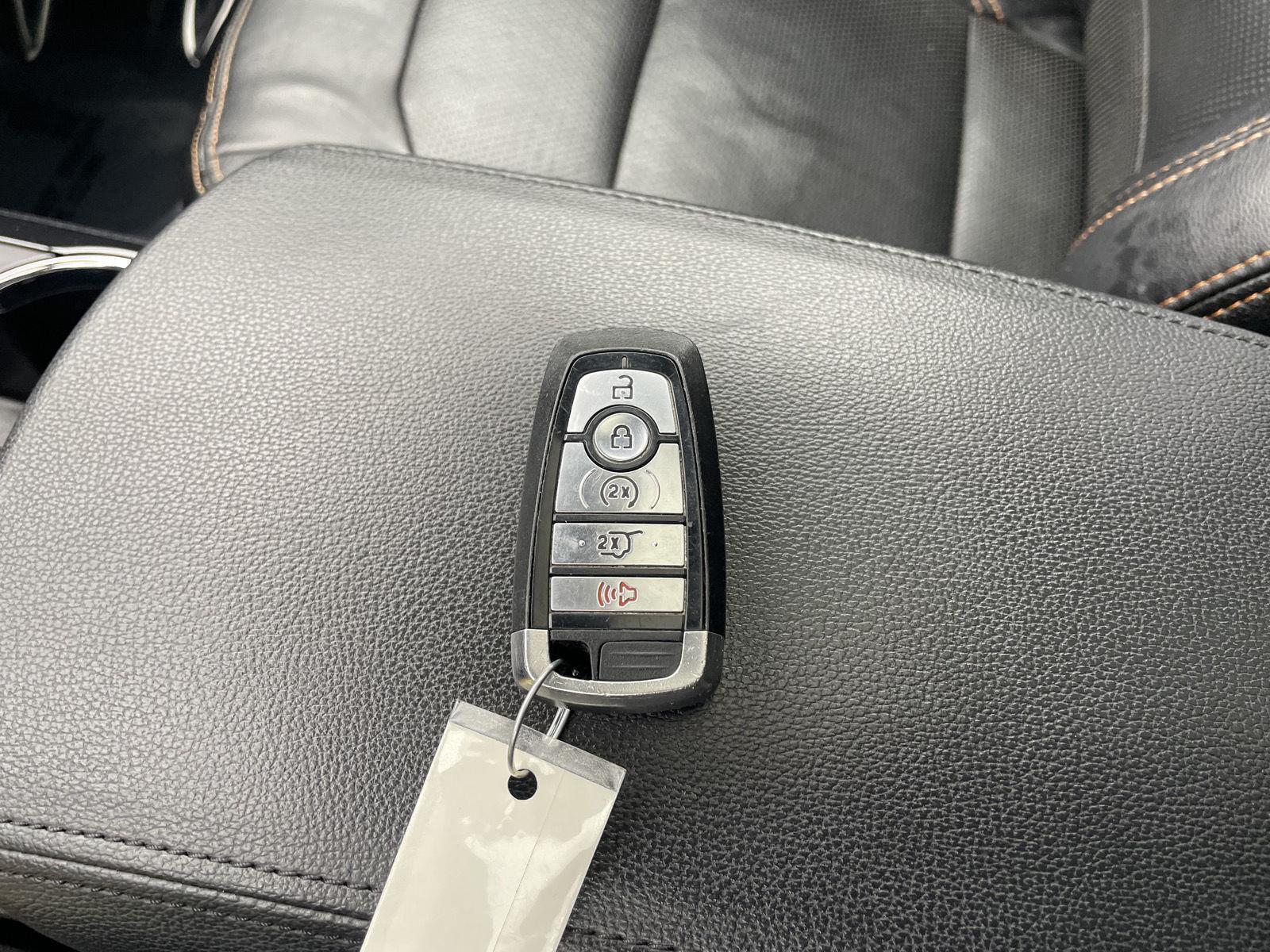 Vehicle photo 41