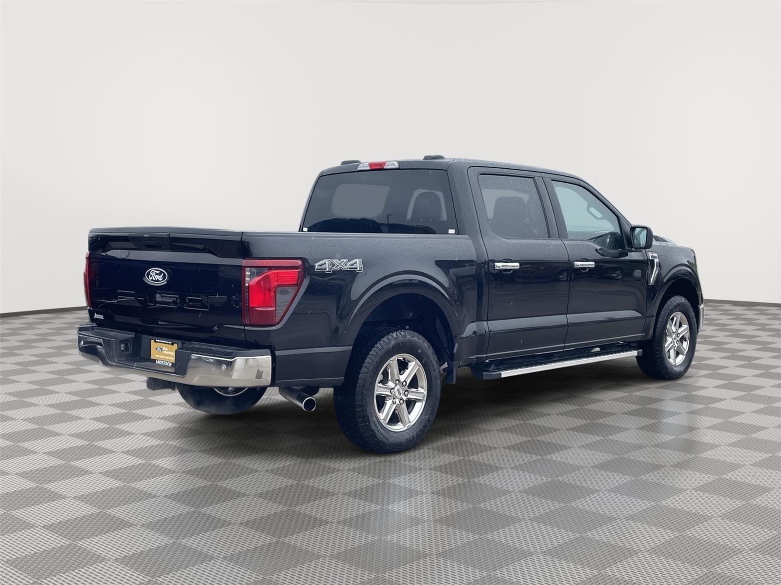 Vehicle photo 7