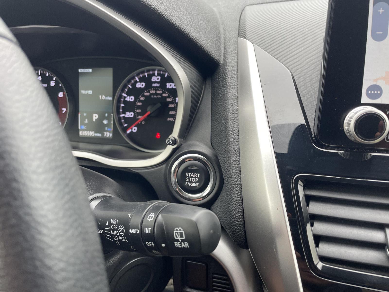 Vehicle photo 25