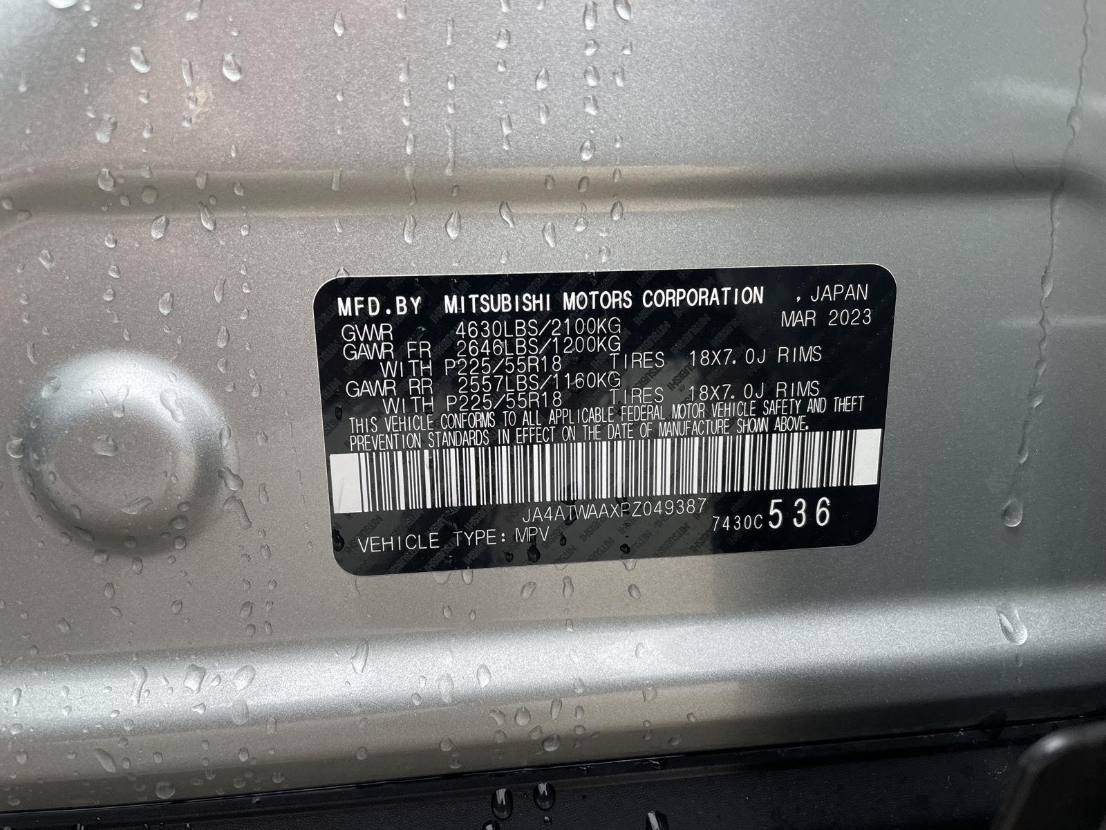 Vehicle photo 32