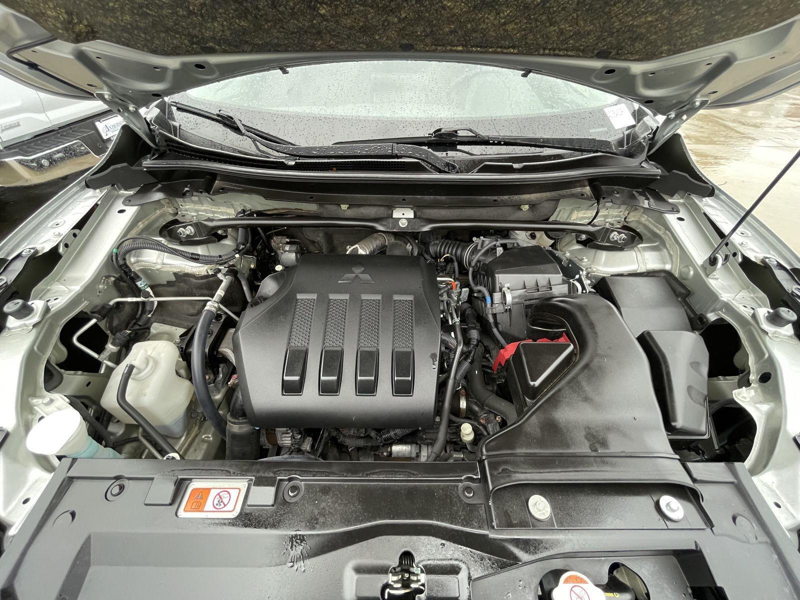 Vehicle photo 34
