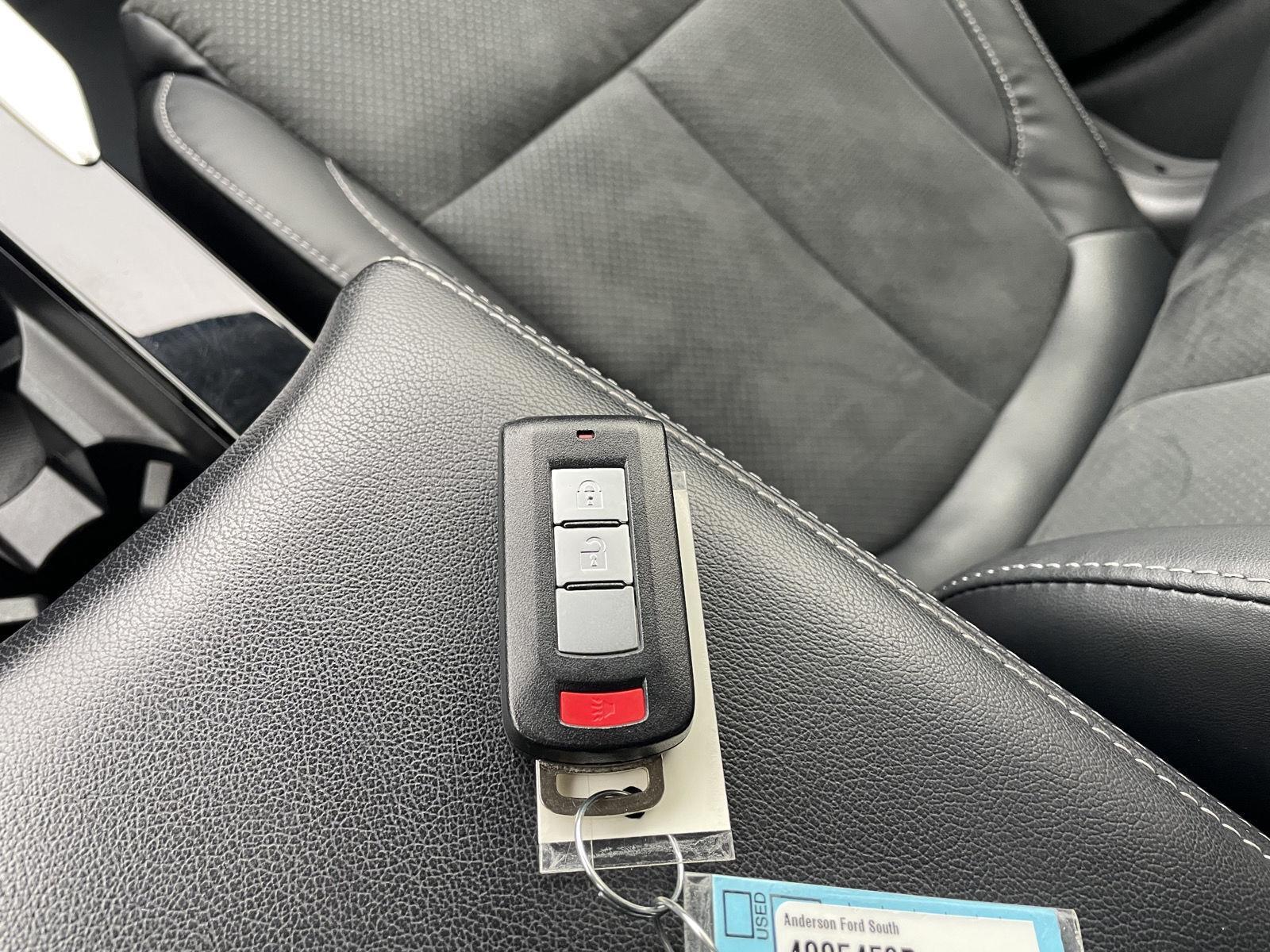 Vehicle photo 38