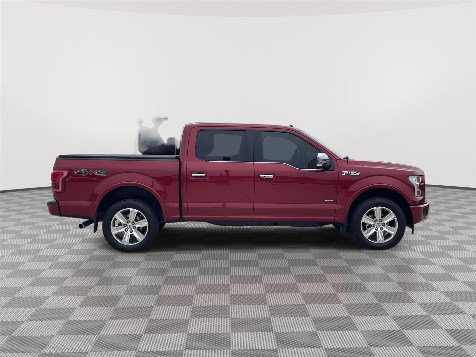 Vehicle photo 6